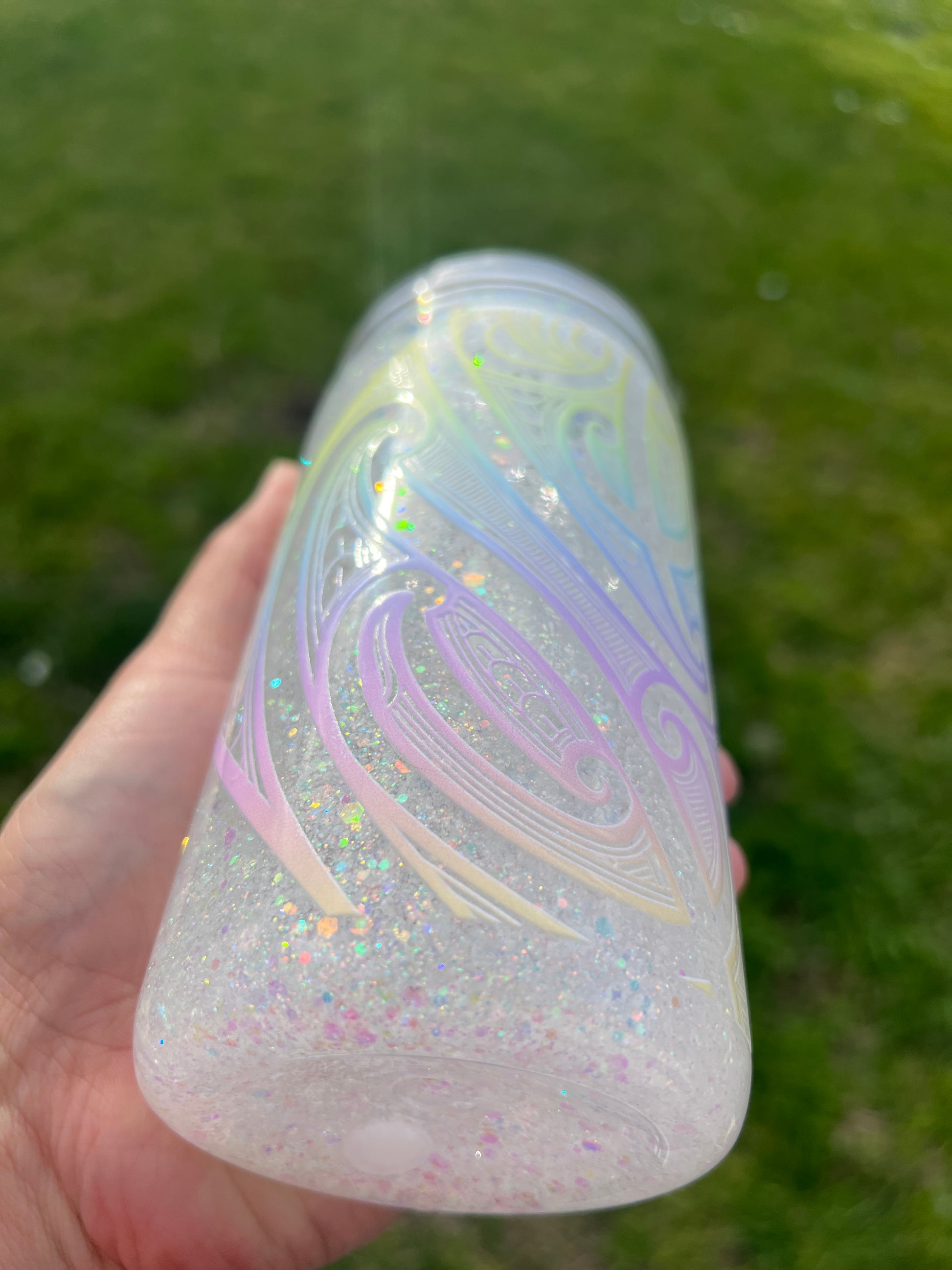 Ngā Tae o te Rangi Snowglobe Tumbler 16oz - Acrylic
