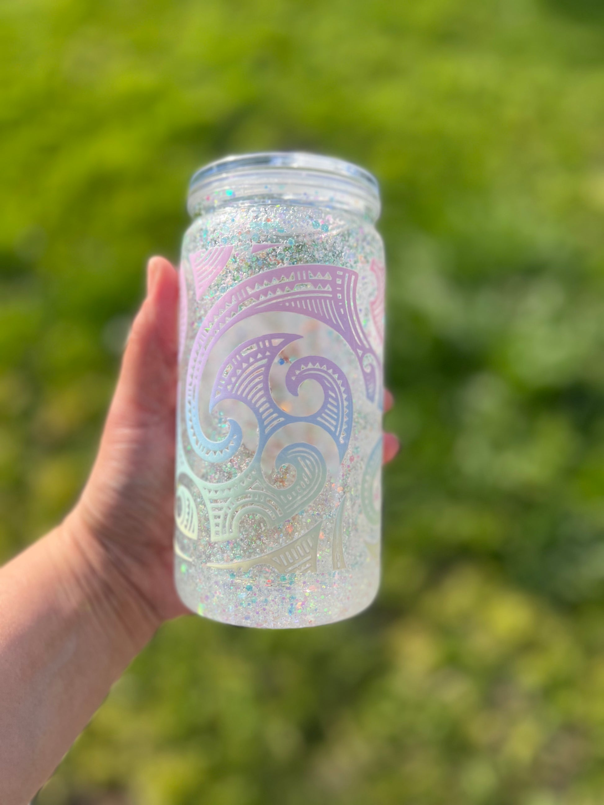 Āniwaniwa Mā Snowglobe Tumbler Acrylic - 16oz