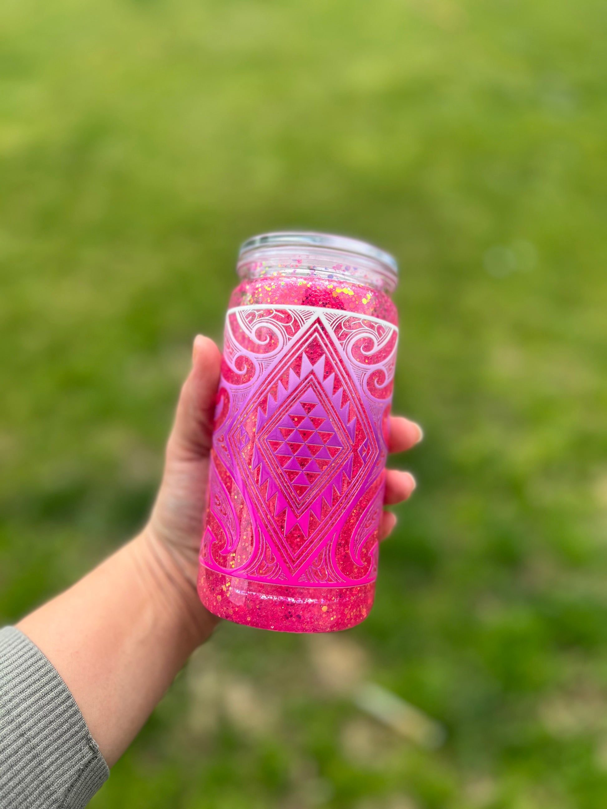 Whakapū Ngutu Snowglobe Tumbler 16oz - Acrylic