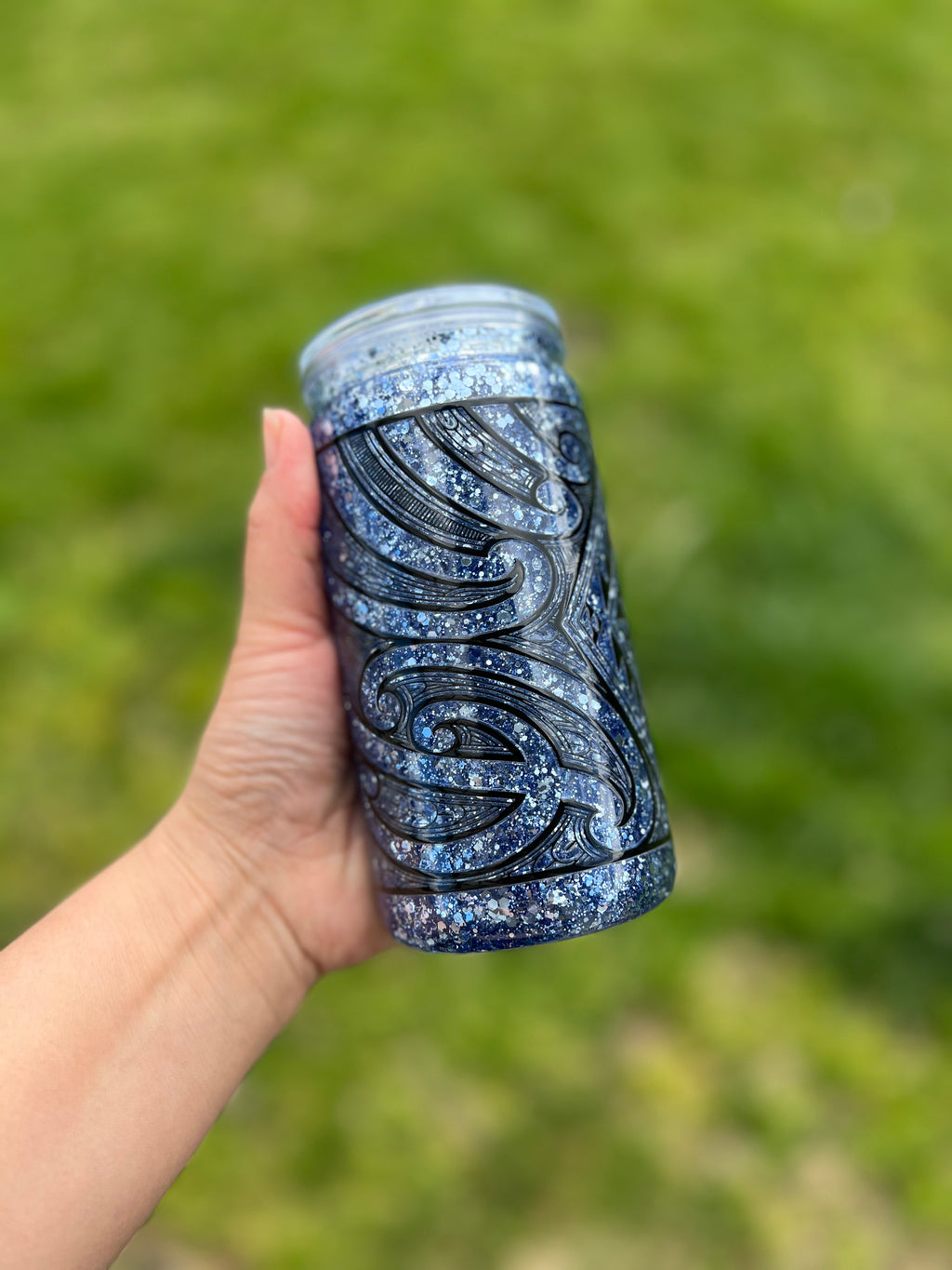 Tangaroa Pōuri Snowglobe Tumbler Acrylic - 16oz