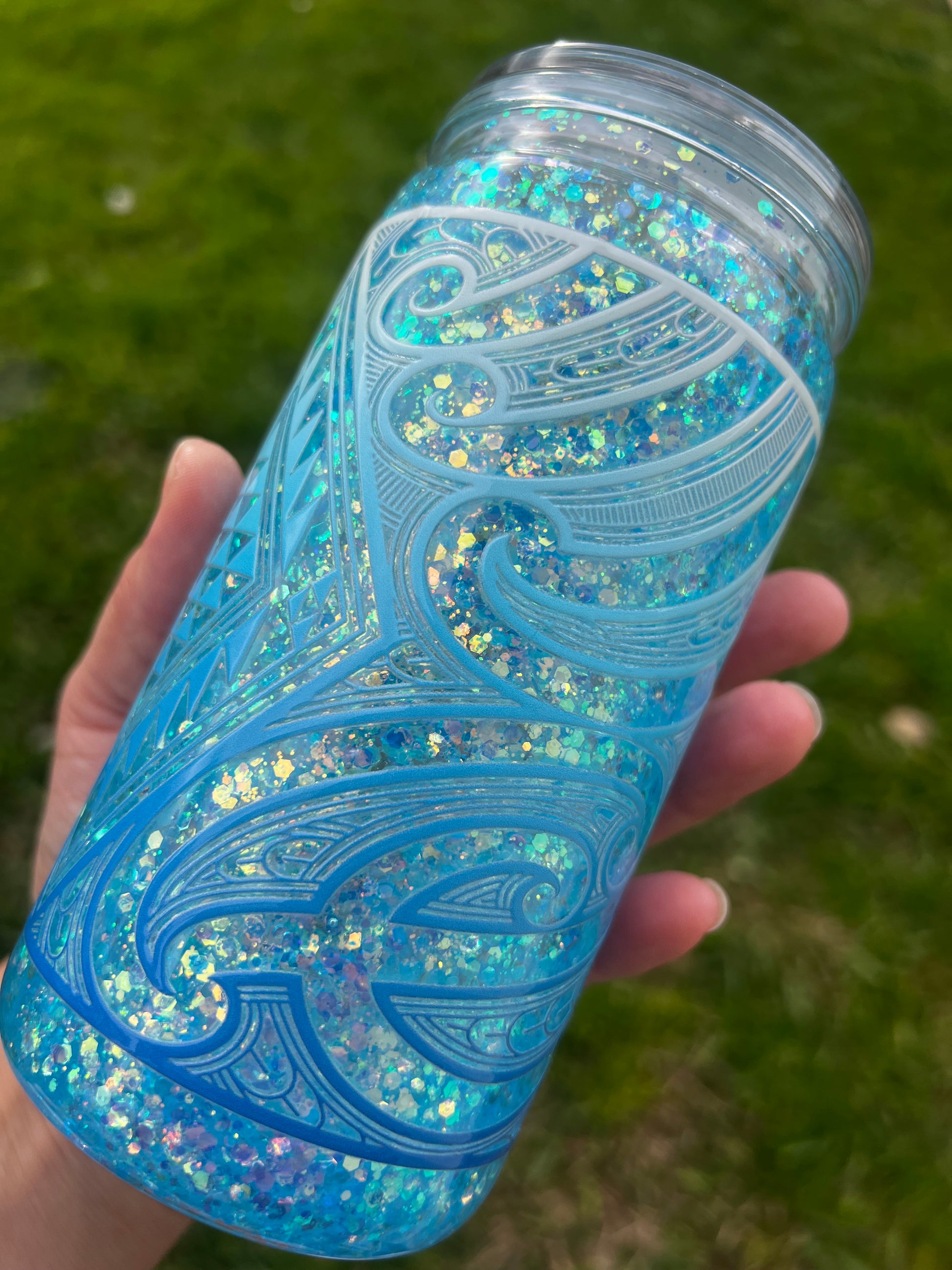 Takurua Snowglobe Tumbler Acrylic - 16oz