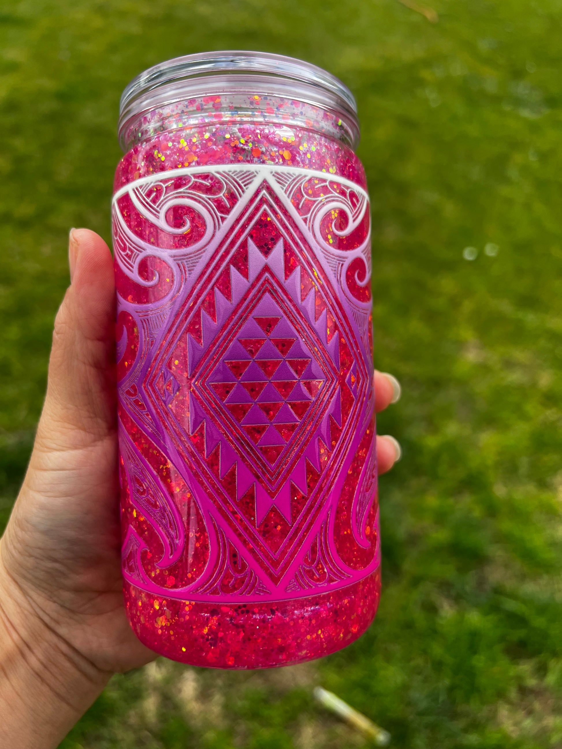 Whakapū Ngutu Snowglobe Tumbler 16oz - Acrylic